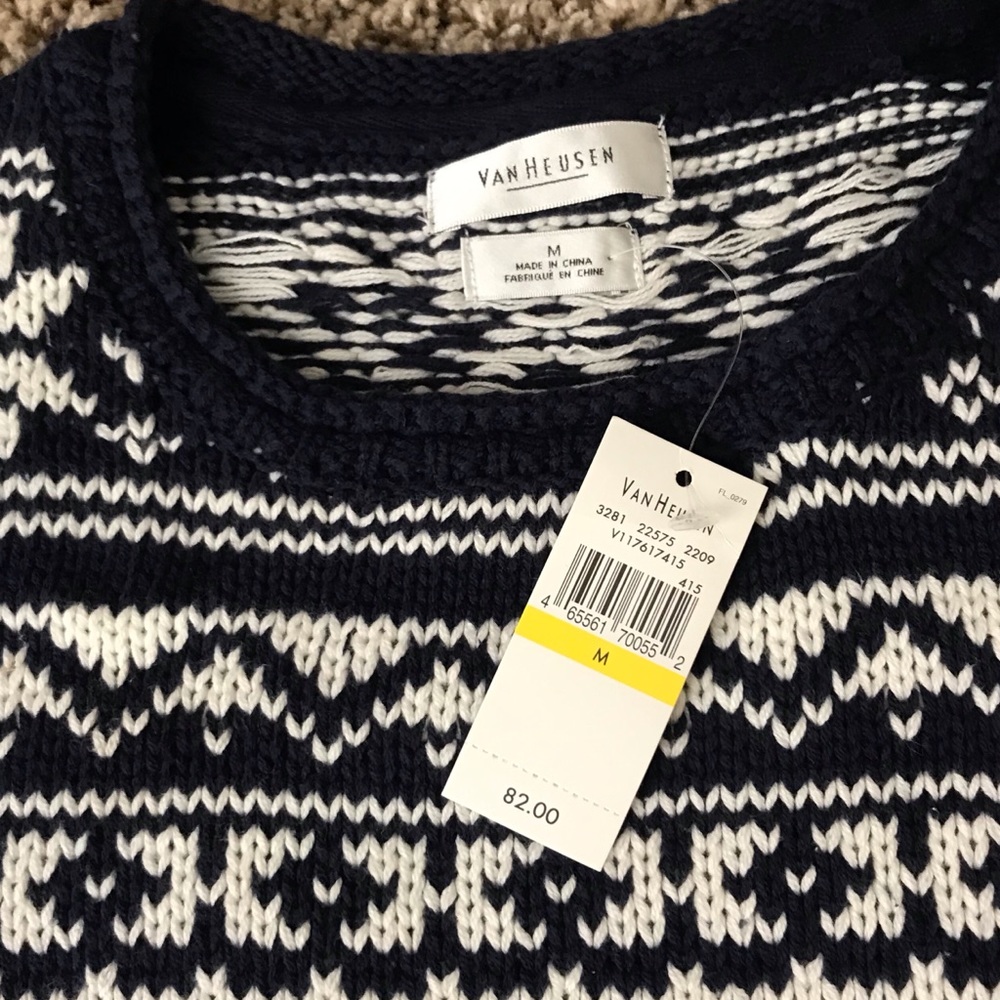 Snowflake Sweater - Picture 2 of 2